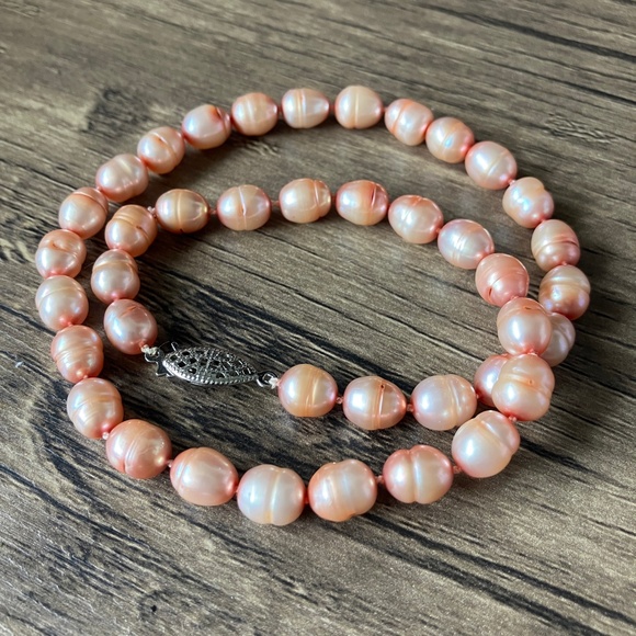 Vintage peach / light pink faux pearl baroque choker necklace - Picture 3 of 6